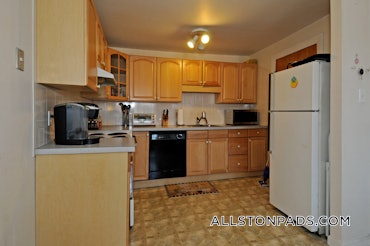 Allston, Boston, MA - 2 Beds, 1 Bath - $2,650 - ID#5513569