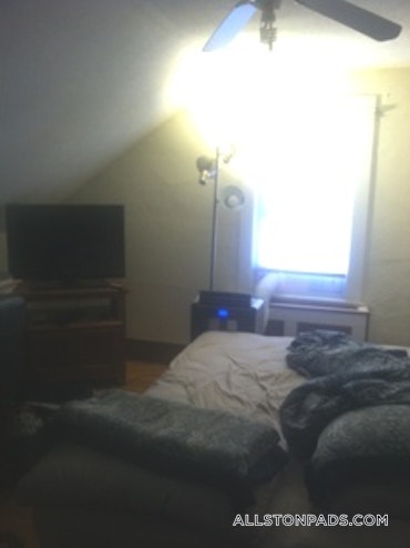 Boston - 1 Beds, 1 Baths