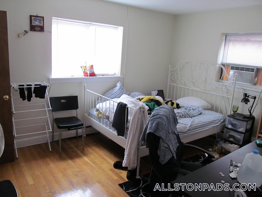 BOSTON - ALLSTON - 1 Bed, 1 Bath - Image 15