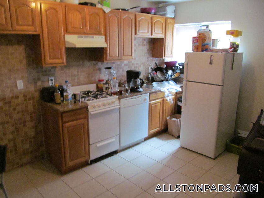 BOSTON - ALLSTON - 1 Bed, 1 Bath - Image 2