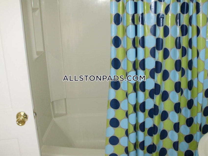 Boston - $2,450+ /month