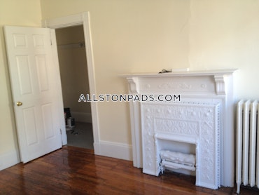 Boston - 6 Beds, 2 Baths