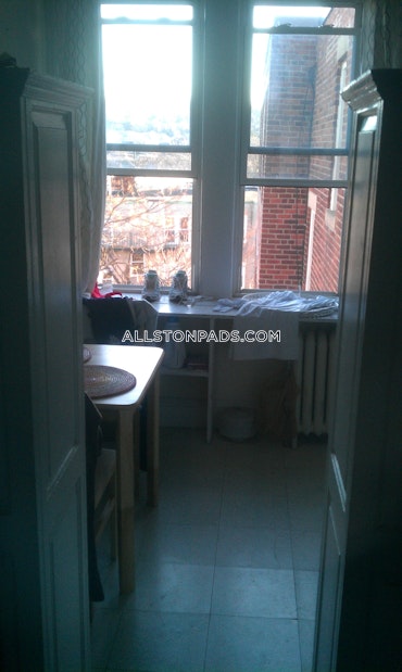 Boston - 0 Beds, 1 Baths