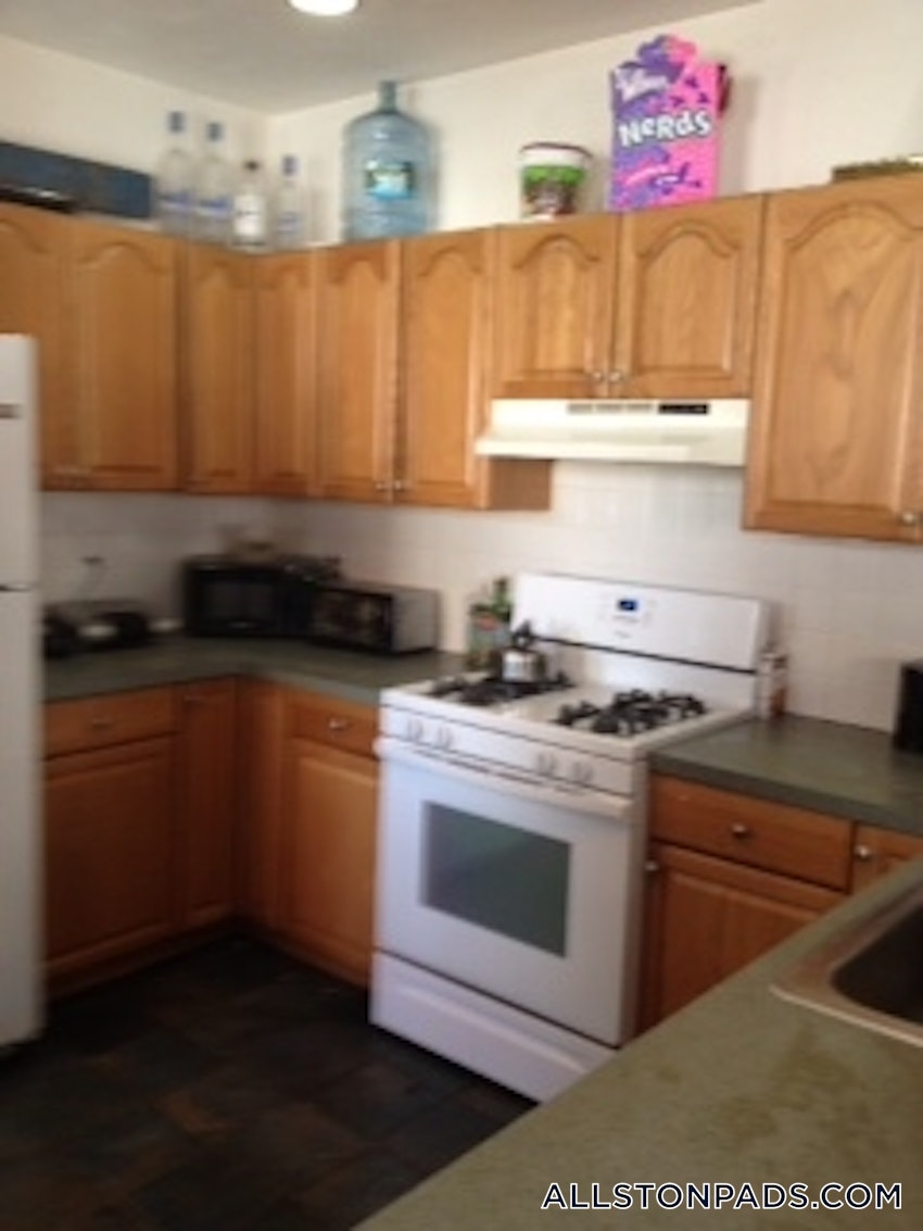 BOSTON - ALLSTON - 5 Beds, 2 Baths - Image 1