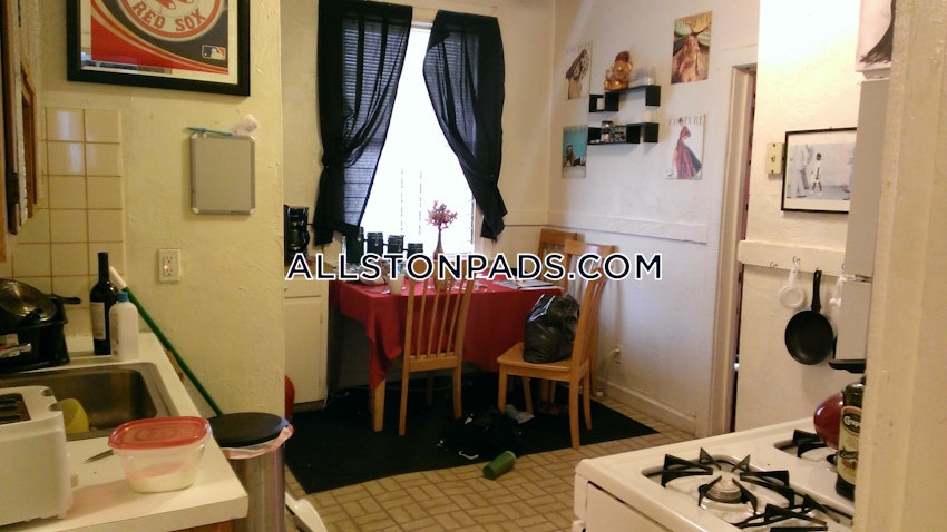 BOSTON - ALLSTON - 3 Beds, 1 Bath - Image 7