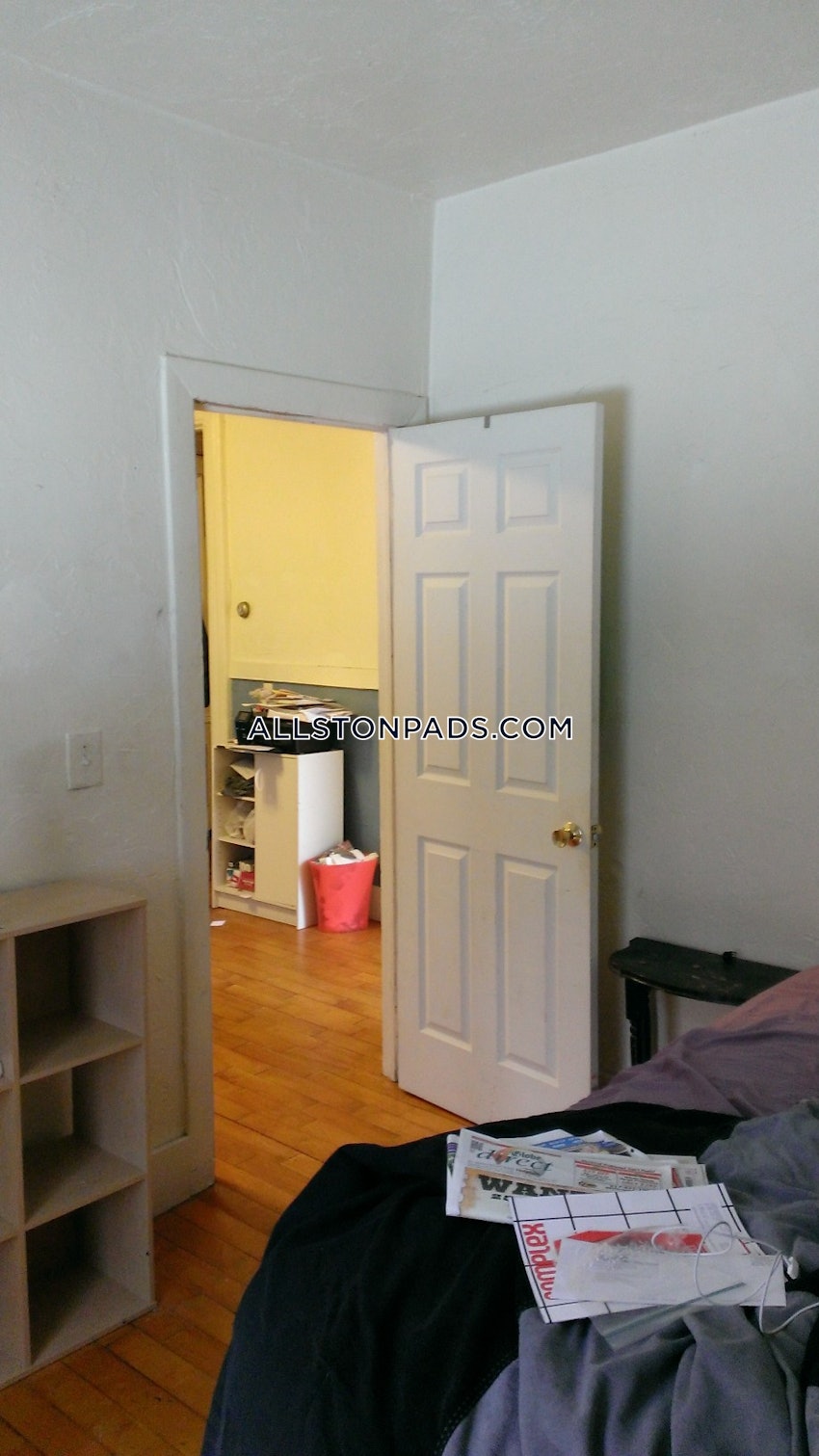 BOSTON - ALLSTON - 3 Beds, 1 Bath - Image 9