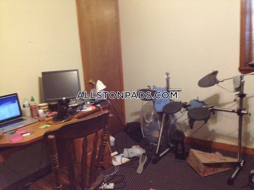 Boston - $4,100+ /month