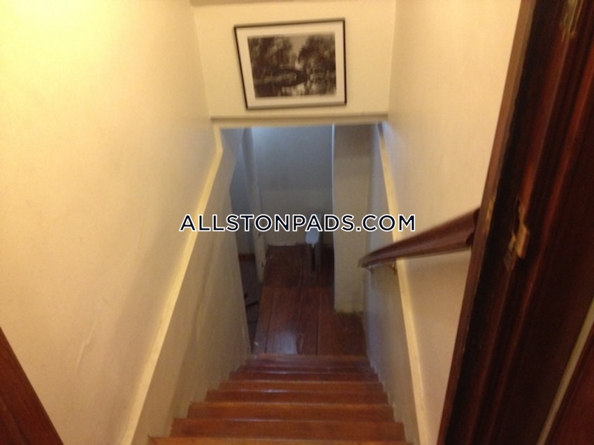 BOSTON - ALLSTON - 6 Beds, 2 Baths - Image 5