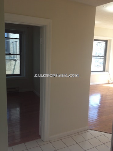 Boston - 2 Beds, 1 Baths