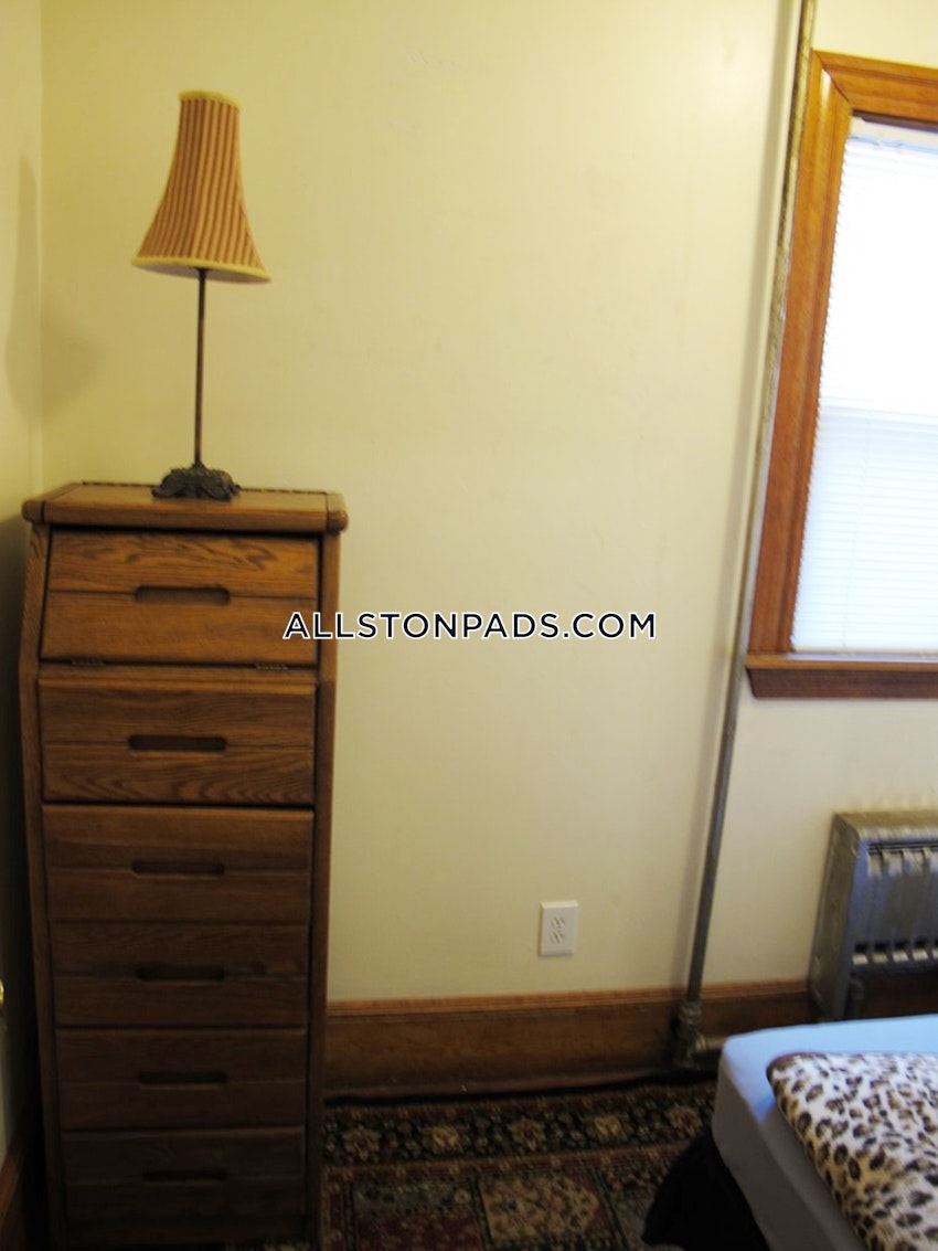 BOSTON - ALLSTON - 1 Bed, 1 Bath - Image 19