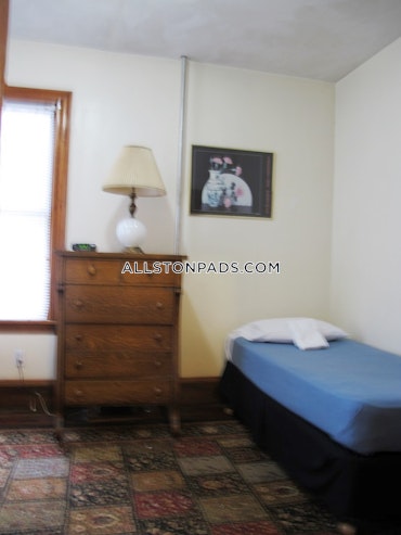 Boston - 1 Beds, 1 Baths