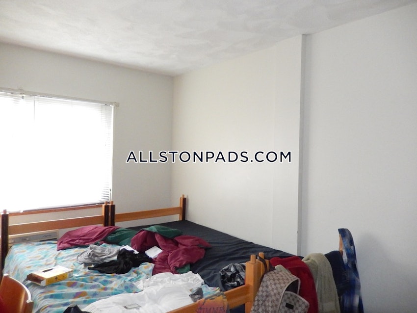 BOSTON - ALLSTON - 3 Beds, 2 Baths - Image 5