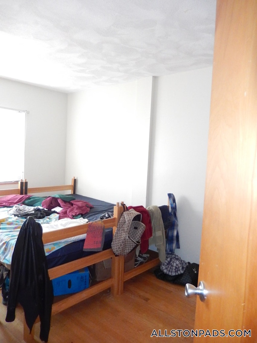 BOSTON - ALLSTON - 3 Beds, 2 Baths - Image 3