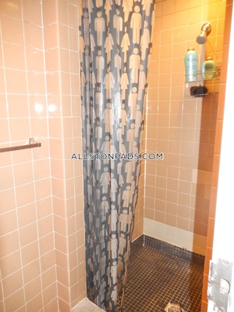 Commonwealth Ave. Boston