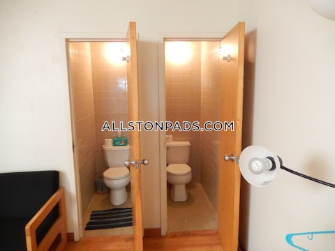 Commonwealth Ave. Boston photo 18