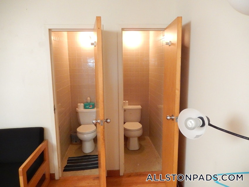 BOSTON - ALLSTON - 3 Beds, 2 Baths - Image 18