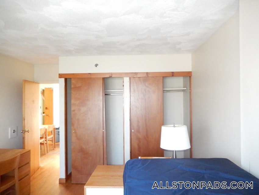 BOSTON - ALLSTON - 3 Beds, 2 Baths - Image 2