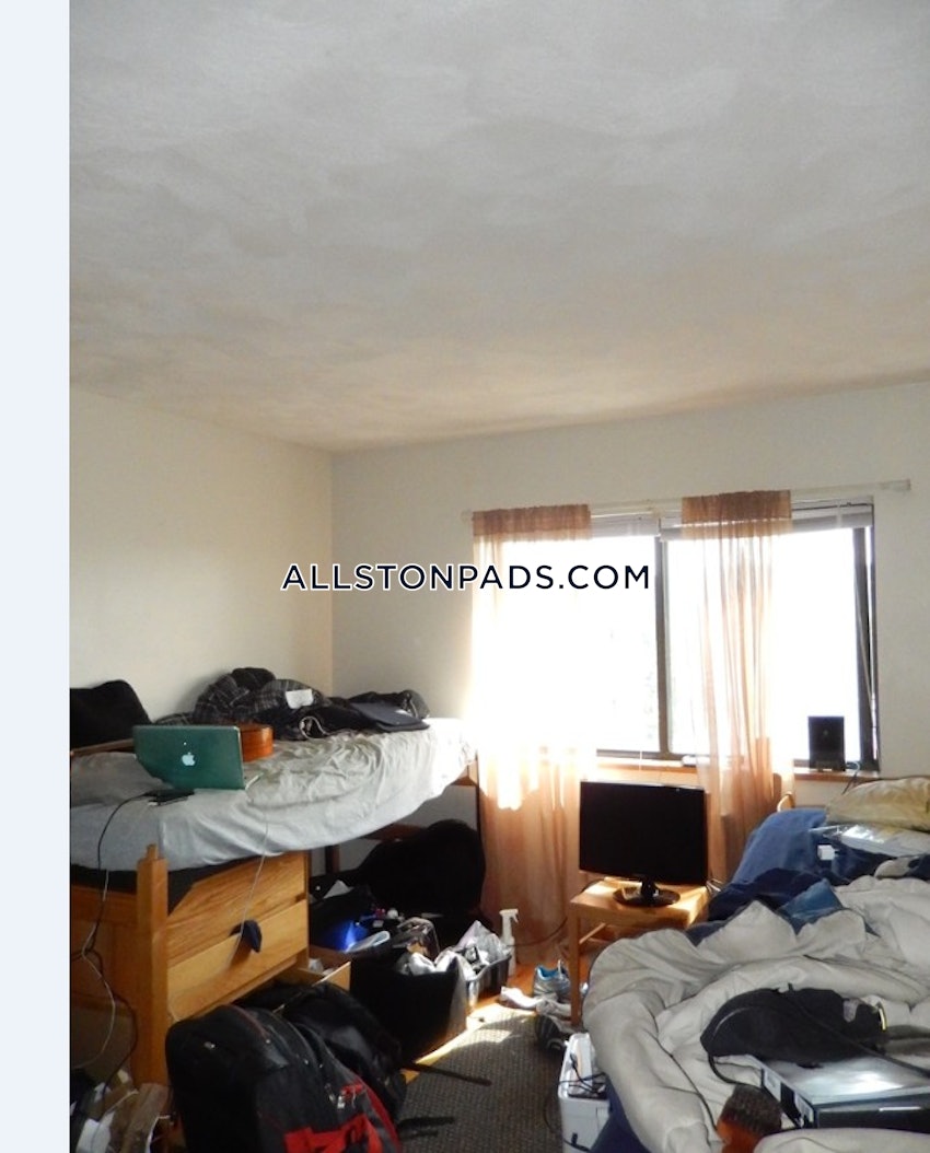 BOSTON - ALLSTON - 3 Beds, 2 Baths - Image 7