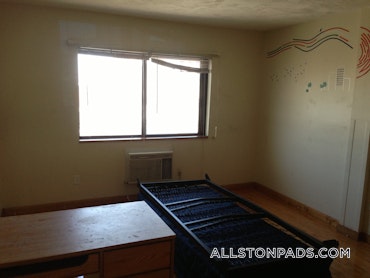 Boston - 3 Beds, 2 Baths