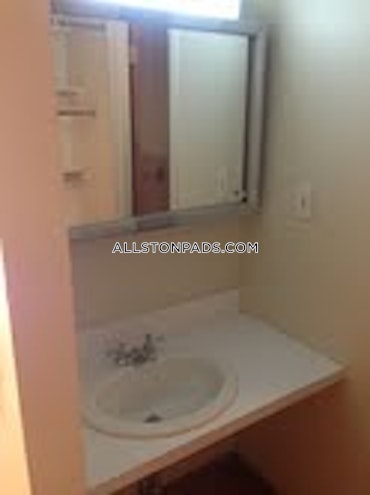 Boston - 0 Beds, 1 Baths