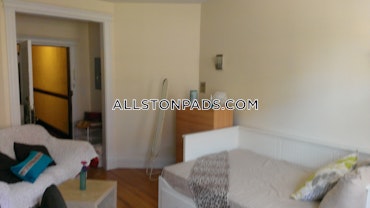 Boston - 0 Beds, 1 Baths