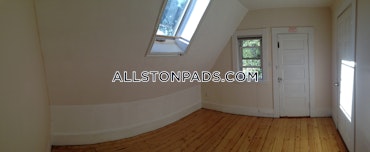 Boston - 5 Beds, 2 Baths