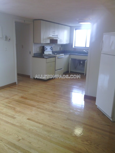 Boston - 3 Beds, 2 Baths