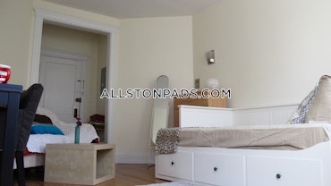 Boston - 0 Beds, 1 Baths