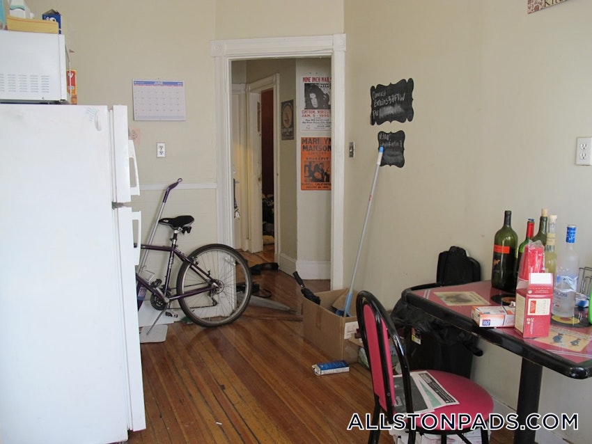 BOSTON - ALLSTON - 1 Bed, 1 Bath - Image 12