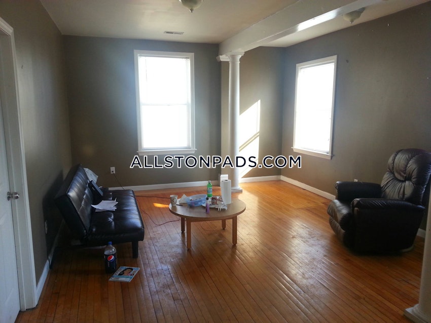 BOSTON - ALLSTON - 4 Beds, 2 Baths - Image 13