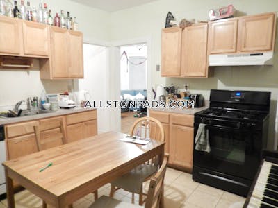 Allston Deal Alert! Spacious 4 Be 2 Bath apartment in Gardner St Boston - $4,000