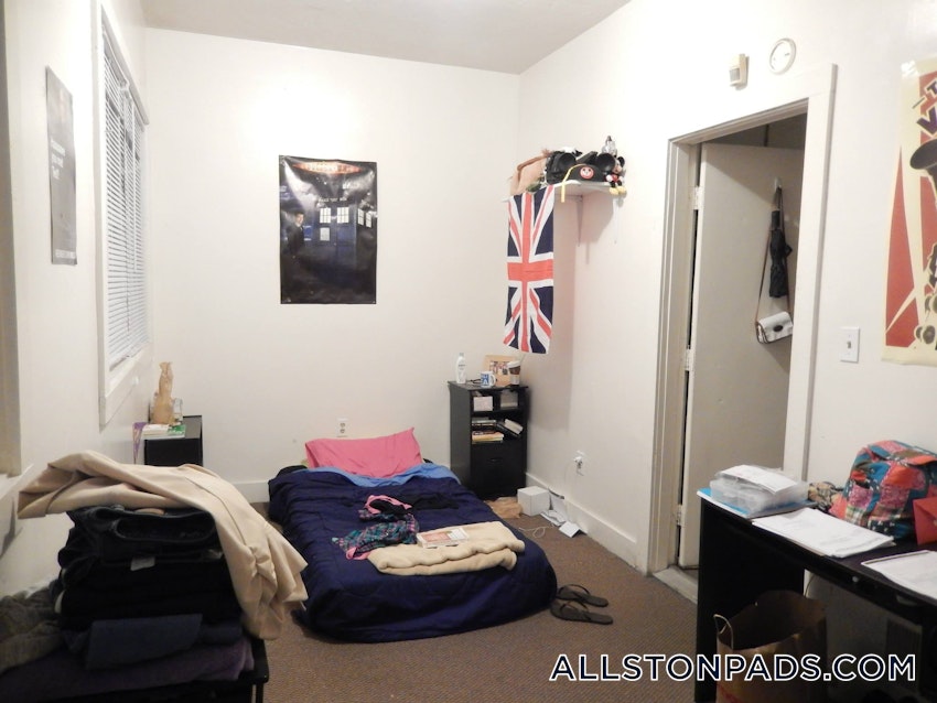 BOSTON - ALLSTON - 4 Beds, 2 Baths - Image 5