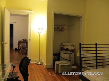 Boston - 3 Beds, 1 Baths