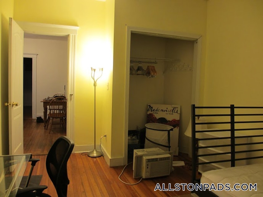 BOSTON - ALLSTON - 3 Beds, 1 Bath - Image 15