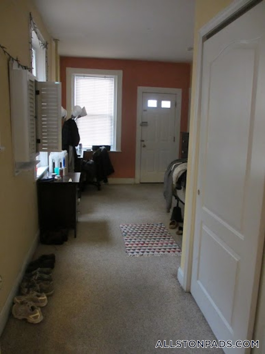 BOSTON - ALLSTON - 3 Beds, 1 Bath - Image 17