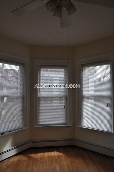 Boston - 3 Beds, 2 Baths