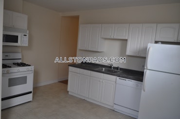 Boston - 3 Beds, 2 Baths