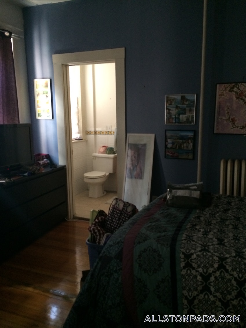 BOSTON - ALLSTON - 3 Beds, 1 Bath - Image 14