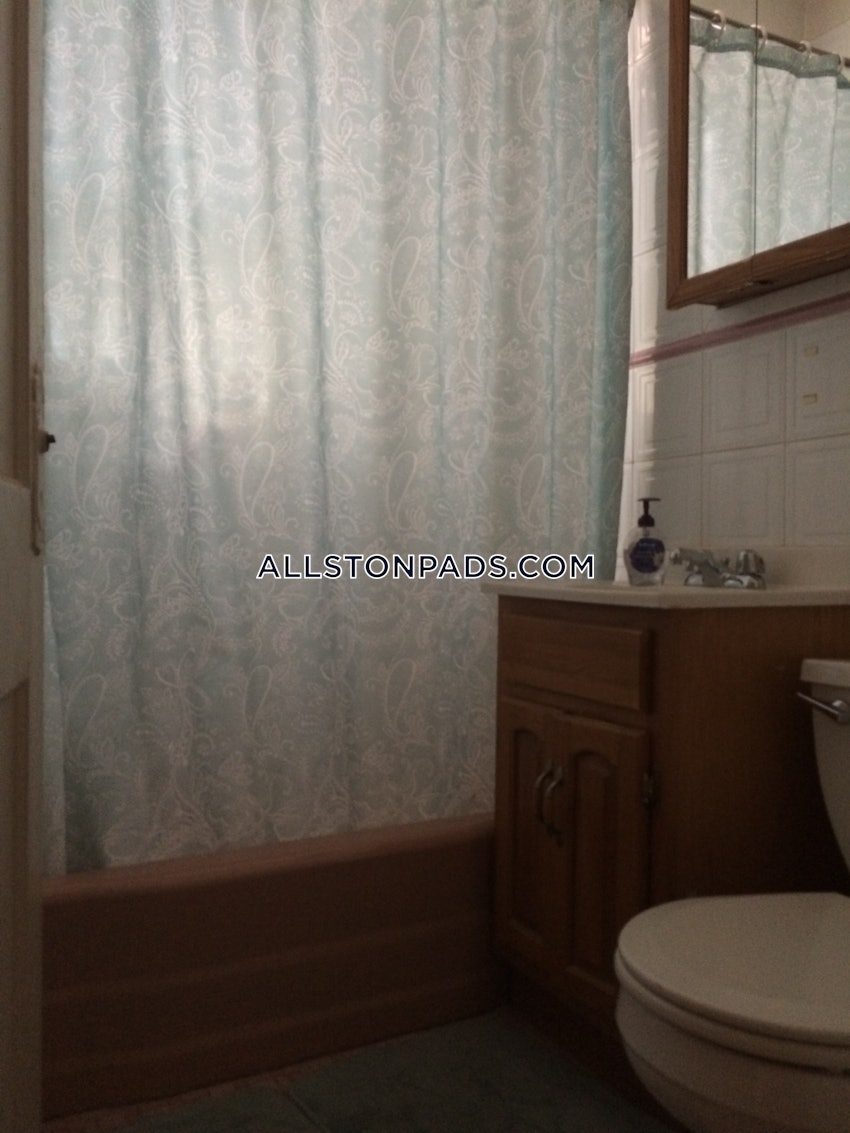 BOSTON - ALLSTON - 3 Beds, 1 Bath - Image 50