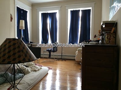 Allston Apartment for rent 4 Bedrooms 1 Bath Boston - $3,495