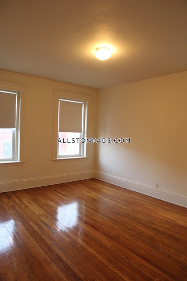 Boston - 1 Beds, 1 Baths