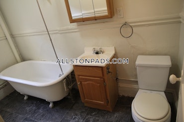 Boston - 1 Beds, 1 Baths