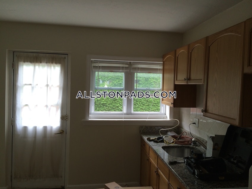 BOSTON - ALLSTON - 1 Bed, 1 Bath - Image 18