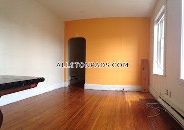 Boston - 1 Beds, 1 Baths