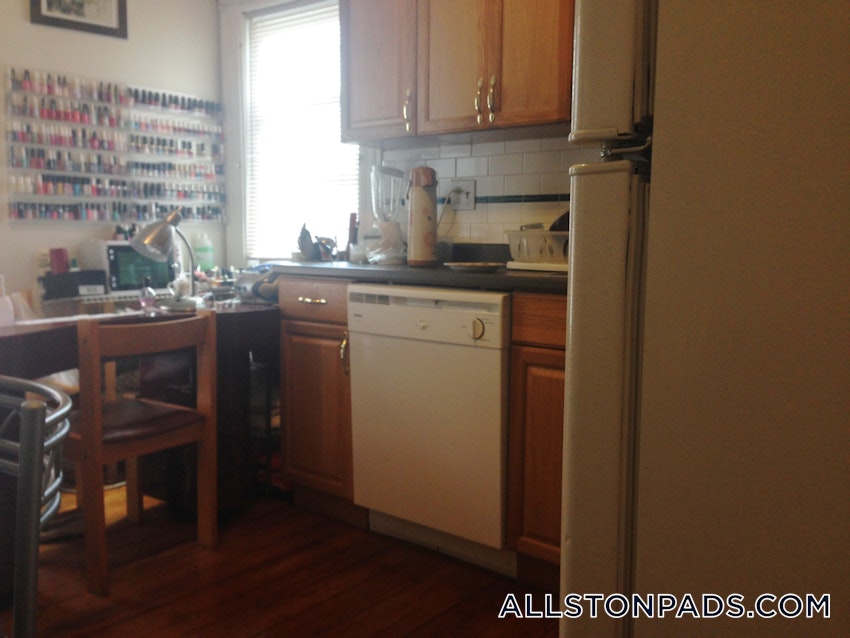 BOSTON - ALLSTON - 1 Bed, 1 Bath - Image 18