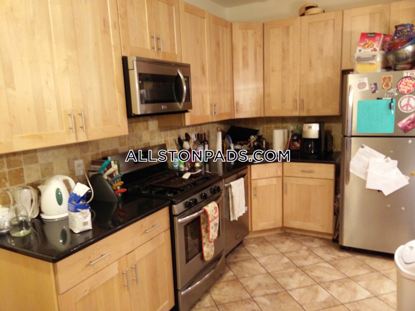 BOSTON - ALLSTON - 4 Beds, 1 Bath - Image 7