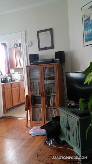 Allston, Boston, MA - 4 Beds, 1 Bath - $3,700 - ID#451178