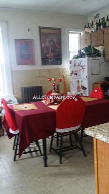 Allston, Boston, MA - 4 Beds, 1 Bath - $3,600 - ID#451178
