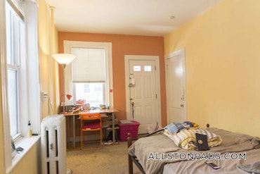 Boston - 3 Beds, 1 Baths