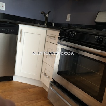 Boston - 2 Beds, 1 Baths